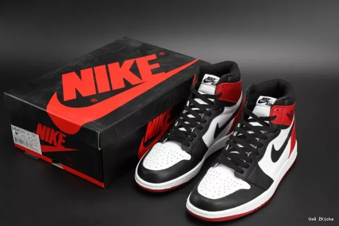 Jordan Cozy 317 Toe 1 555088-125 Retro Black 0801